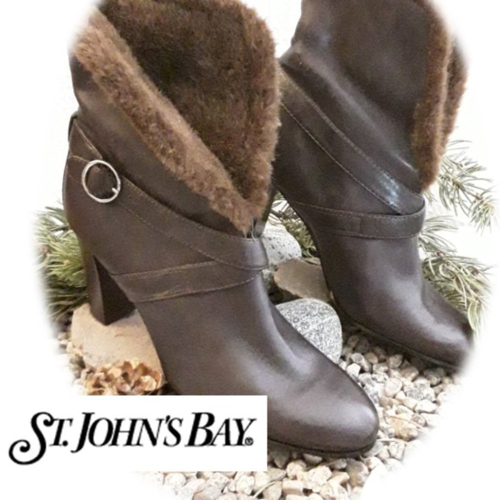 St John's Bay Rich Brown Leather & Fur Slip On Heeled Boots Size 7